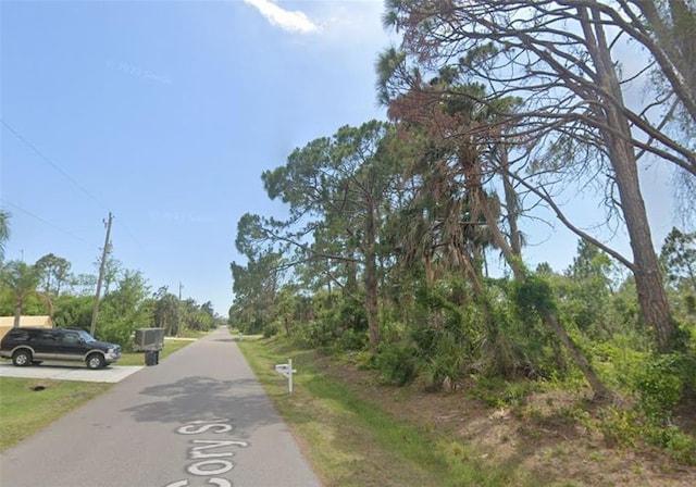 Listing photo 2 for 379 Cory St, Port Charlotte FL 33953