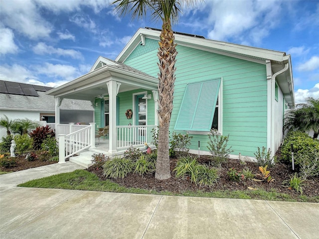 view of front of house with a porch