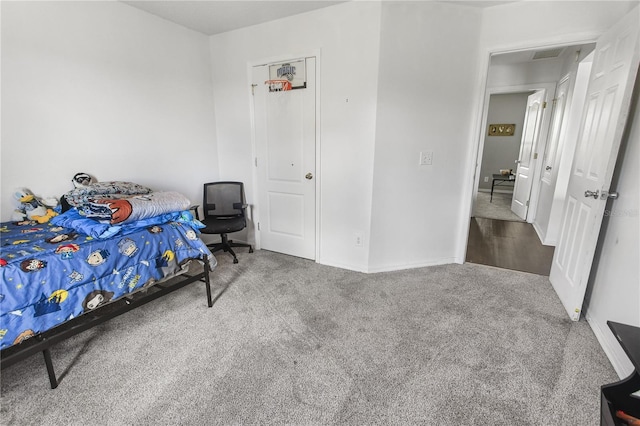 bedroom with carpet