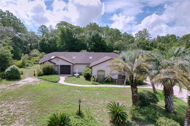 exterior space featuring a front yard