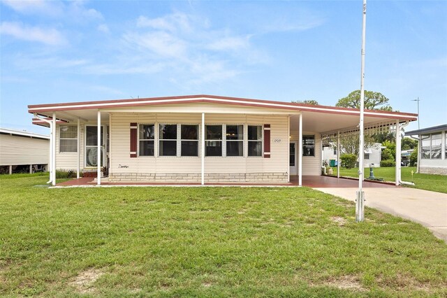 1209 Apache Cir, Tavares, FL 32778 - photo 1