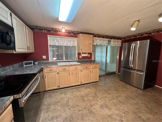 1209 Apache Cir, Tavares, FL 32778 - photo 5
