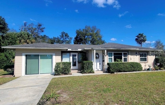 ranch-style house with a front yard