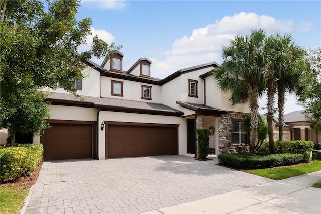 view of front of house featuring a garage