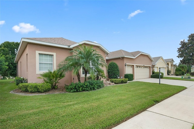 ranch-style house featuring a front lawn