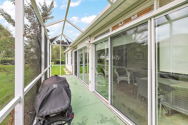 view of unfurnished sunroom