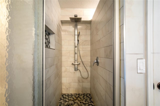 full bathroom featuring a stall shower