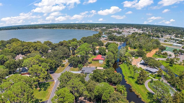 bird's eye view featuring a water view