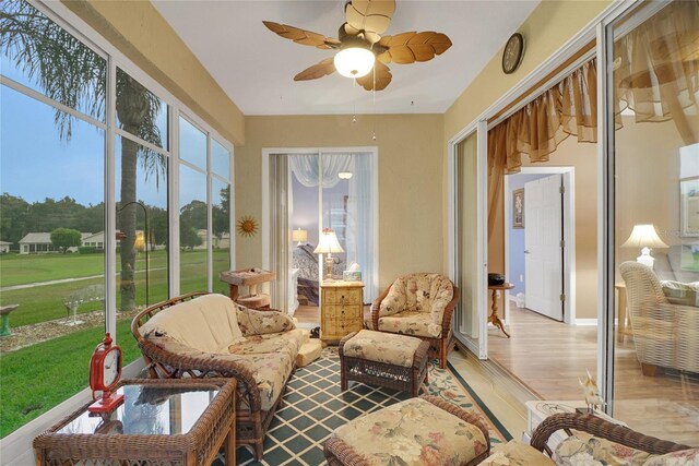 32915 Crooked Oaks Ln, Leesburg, FL 34748 - sunroom with a ceiling fan