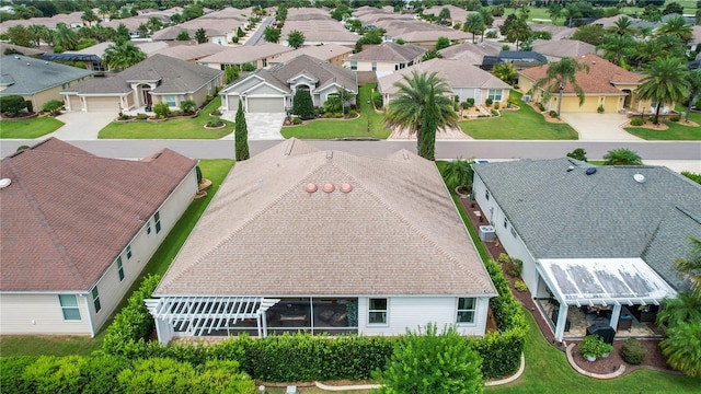 bird's eye view with a residential view