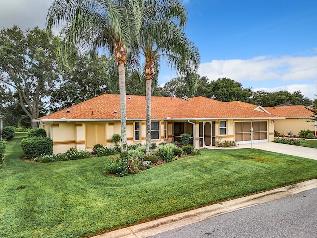 5430 Sir Churchill Dr, Leesburg, FL 34748 - photo 1