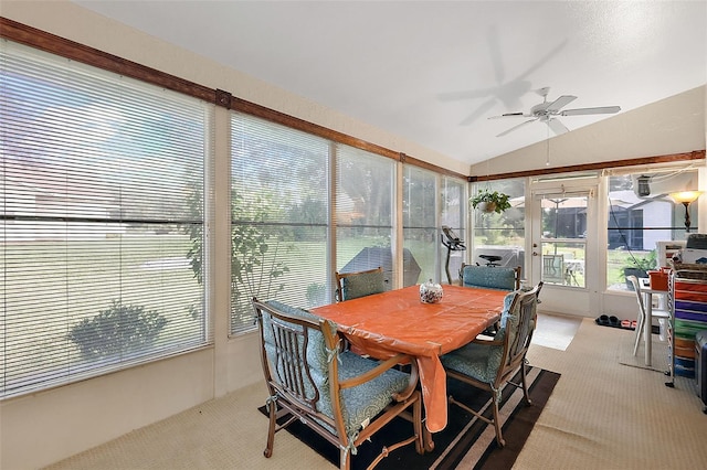 sunroom / solarium featuring vaulted ceiling and ceiling fan