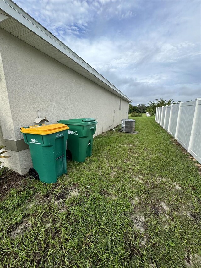 view of yard featuring cooling unit