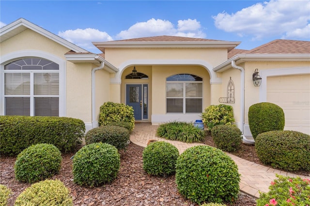 view of front of house with a garage