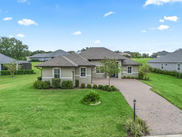 view of front of property with a front lawn