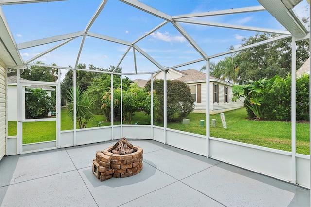 view of unfurnished sunroom