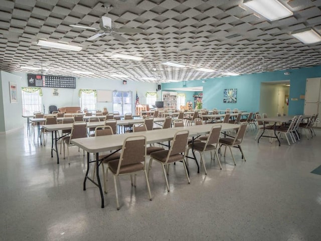 dining room with ceiling fan