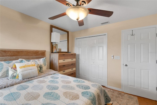 bedroom featuring ceiling fan