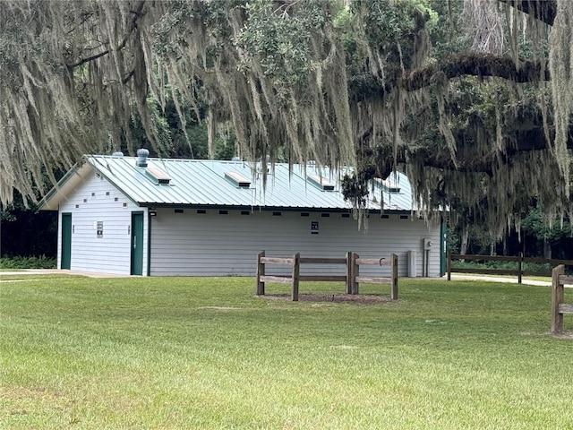 exterior space with a yard