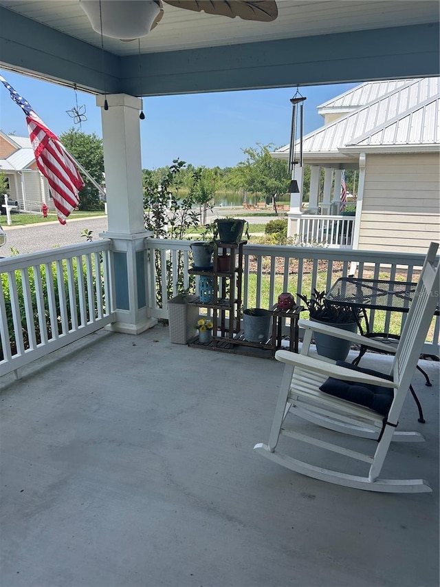 104 Turtle Run, Umatilla, FL 32784 - covered porch with ceiling fan