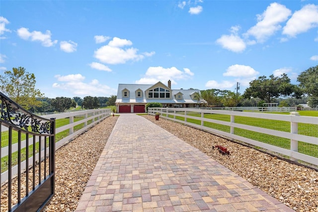 view of front of house featuring a front yard