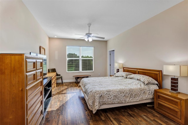 bedroom featuring dark wood-type flooring and ceiling fan