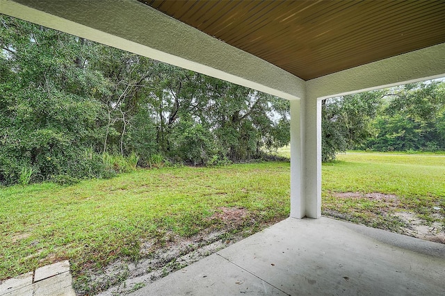 view of yard with a patio