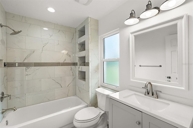 8222 Florida Boys Ranch Rd, Groveland, FL 34736 - full bath featuring toilet, recessed lighting, bathtub / shower combination, and vanity