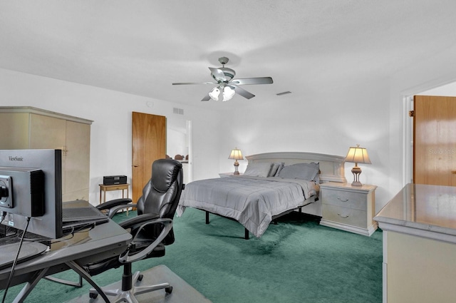 carpeted bedroom featuring ceiling fan