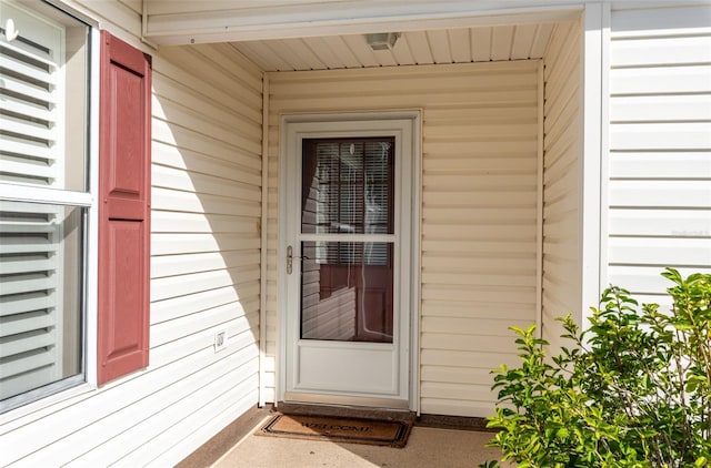 view of property entrance