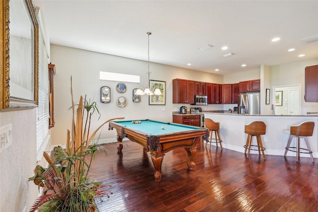 playroom with sink, dark wood-type flooring, and billiards