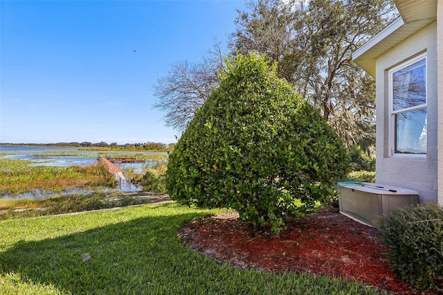 view of yard with a water view