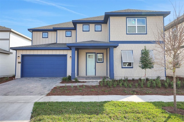 view of front of house with a garage