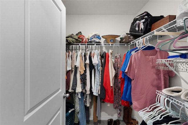 view of spacious closet