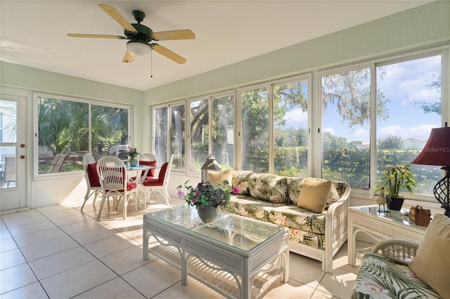 sunroom / solarium with ceiling fan