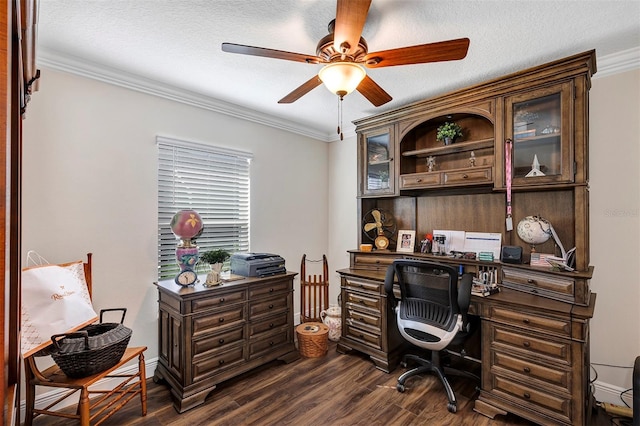 office area with dark wood-type flooring, ceiling fan, a textured ceiling, and ornamental molding