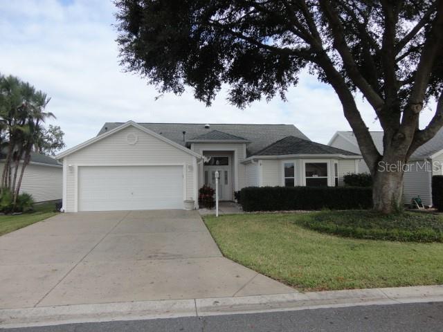 3425 Dixon Ln, The Villages, FL 32162 - photo 1