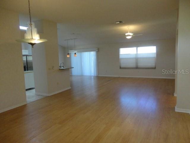 empty room featuring light hardwood / wood-style floors