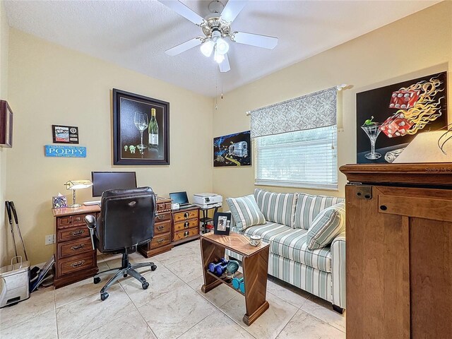 4088 Kingsley St, Clermont, FL 34711 - office space featuring a ceiling fan