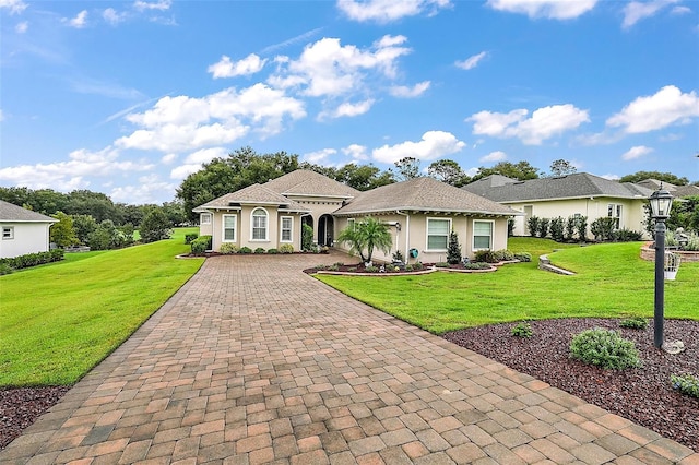 view of front of property with a front yard