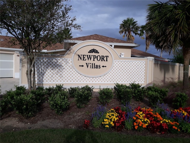 view of community / neighborhood sign