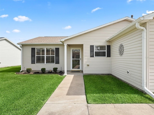 view of front of house with a front yard