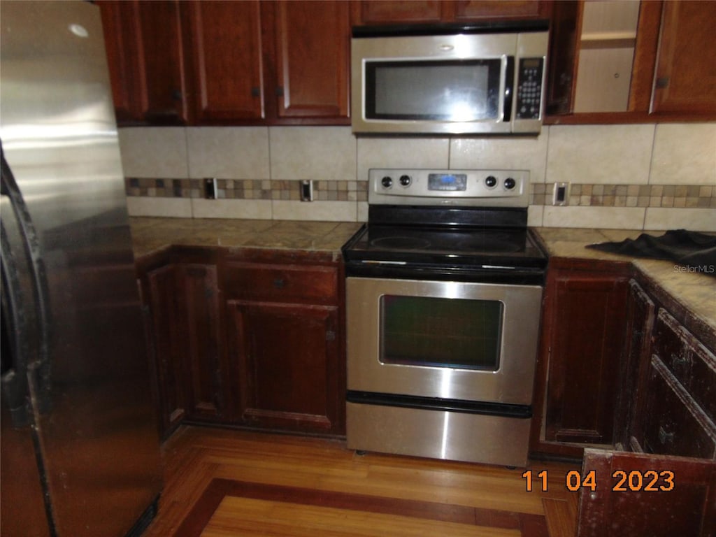 507 Barwick St, Wildwood, FL 34785 - photo 3