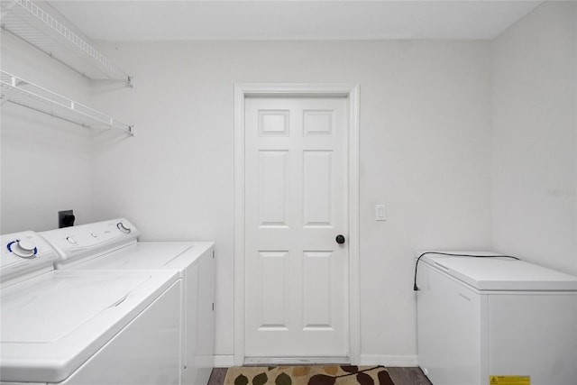 laundry room featuring independent washer and dryer