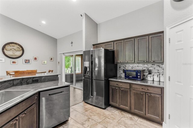 3927 Oak Pointe Dr, Lady Lake, FL 32159 - photo 11