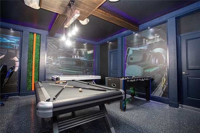 playroom featuring pool table