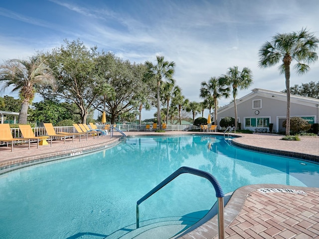 view of swimming pool