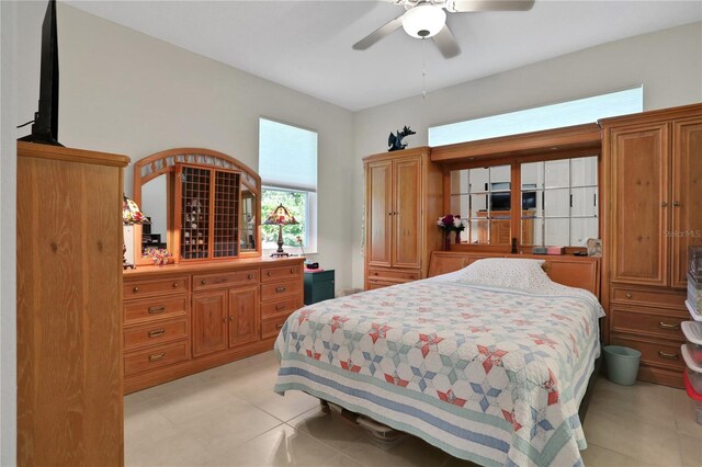 bedroom featuring ceiling fan