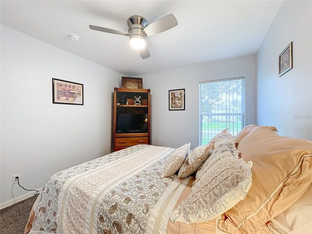 bedroom with ceiling fan