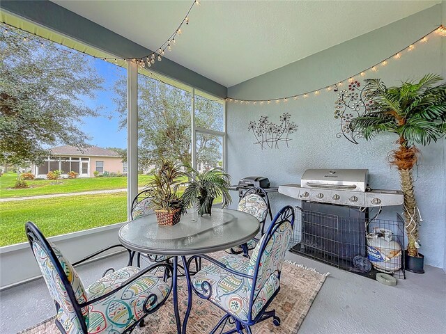 view of sunroom / solarium